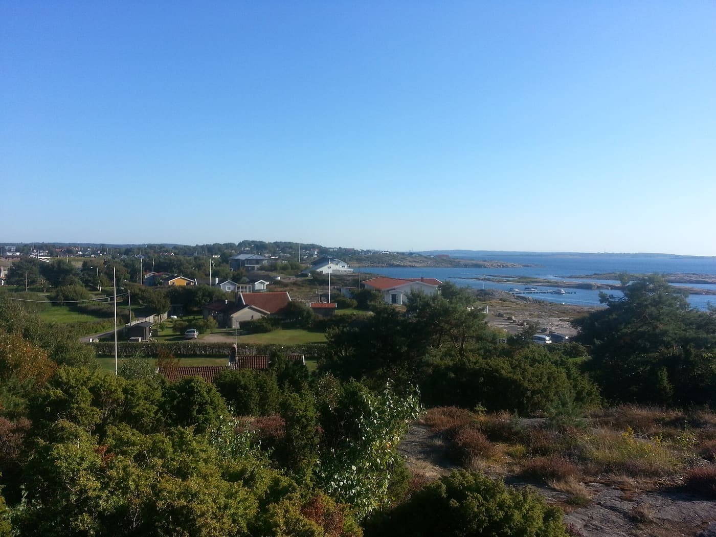 Havsnära stuga med stor trädgård i Åsa — 4
